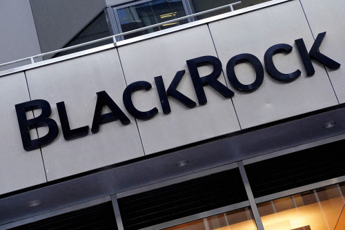 2025-08-01T165707Z_2_LYNXMPEL702BB_RTROPTP_4_BLACKROCK-CHINA.JPG