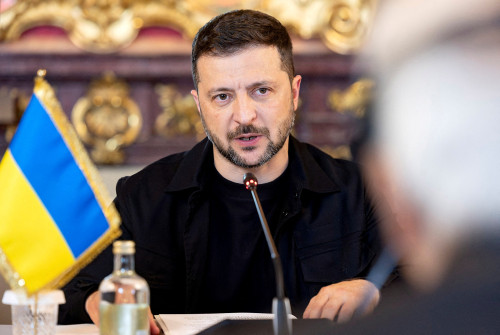 2025-08-10T073223Z_1_LYNXMPEL7901L_RTROPTP_4_UKRAINE-CRISIS-ZELENSKIY-TRUST.JPG