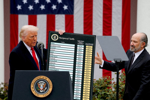 2025-08-22T170910Z_1_LYNXMPEL7L0PO_RTROPTP_4_USA-TRUMP-TARIFFS.JPG