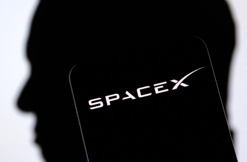 2025-12-13T023229Z_1_LYNXMPELBC012_RTROPTP_4_SPACEX-IPO.JPG